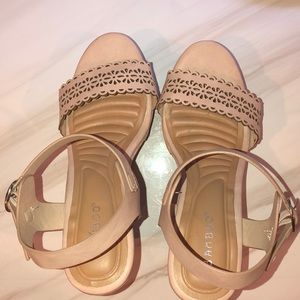 Dusty pink 3.5 inch wedges